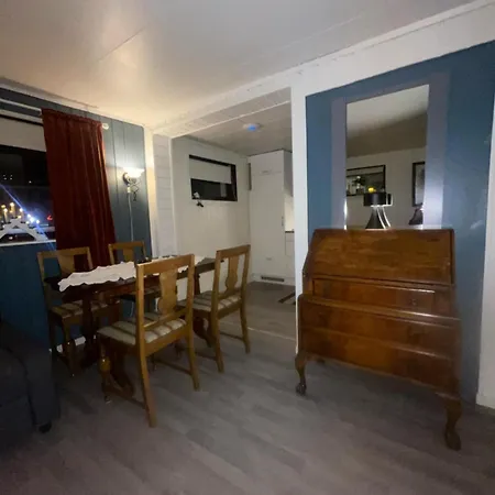 Apartmán The Blue House 1833-1, Gratis Parkering, Sentralt Tromsø