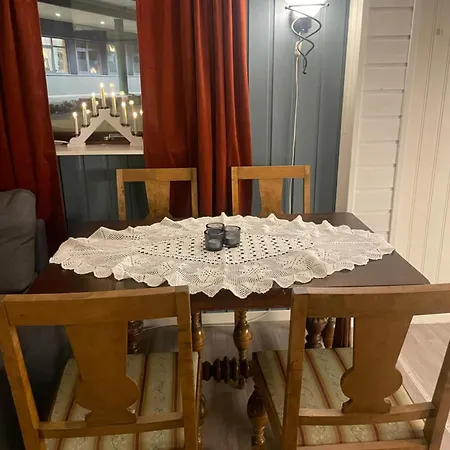The Blue House 1833-1 | Gratis Parkering|sentralt Apartment Tromso