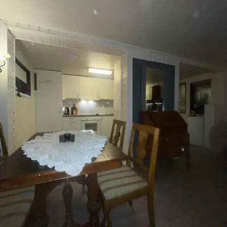 The Blue House 1833-1 | Gratis Parkering|sentralt Tromso
