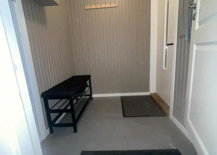 The Blue House 1833-1, Gratis Parkering, Sentralt